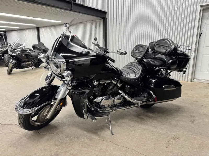 2002 Yamaha ROYAL STAR VENTURE thumbnail 3
