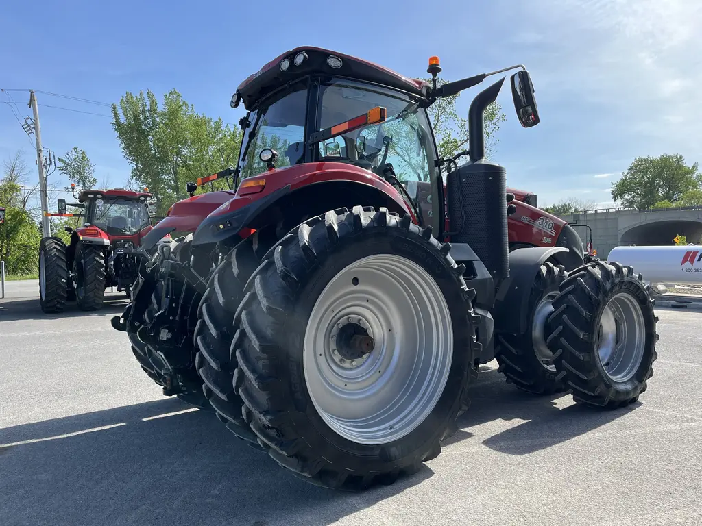 Case IH Magnum 310 CVX AFS Connect 2023