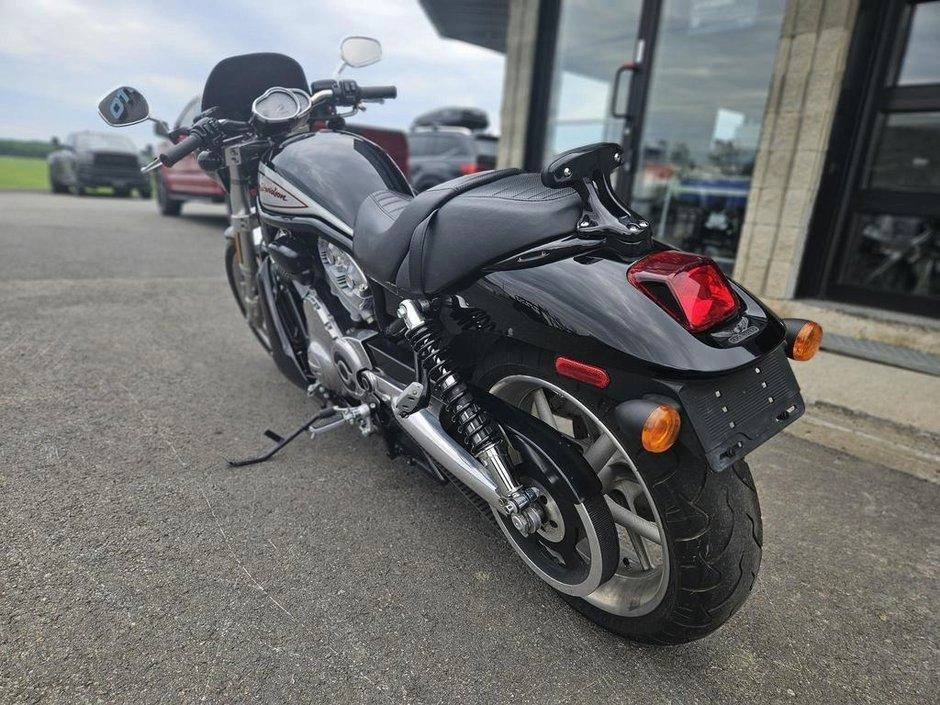 Harley-davidson V-rod 2006 alt