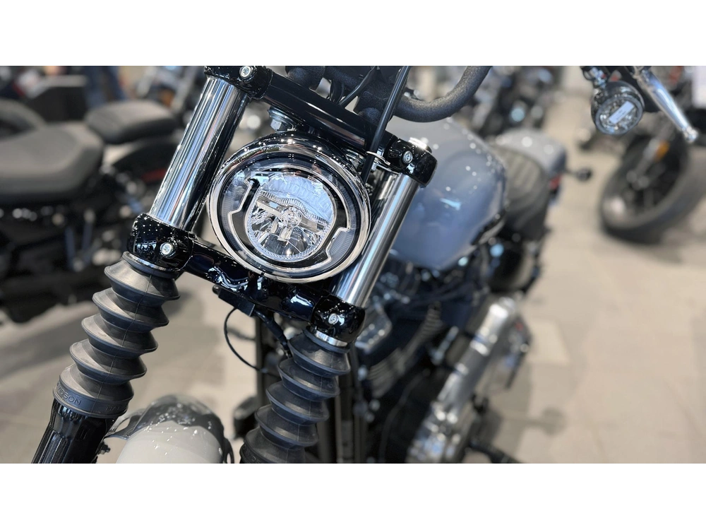 2026 Harley-davidson Street Bob Solo Fxbb alt