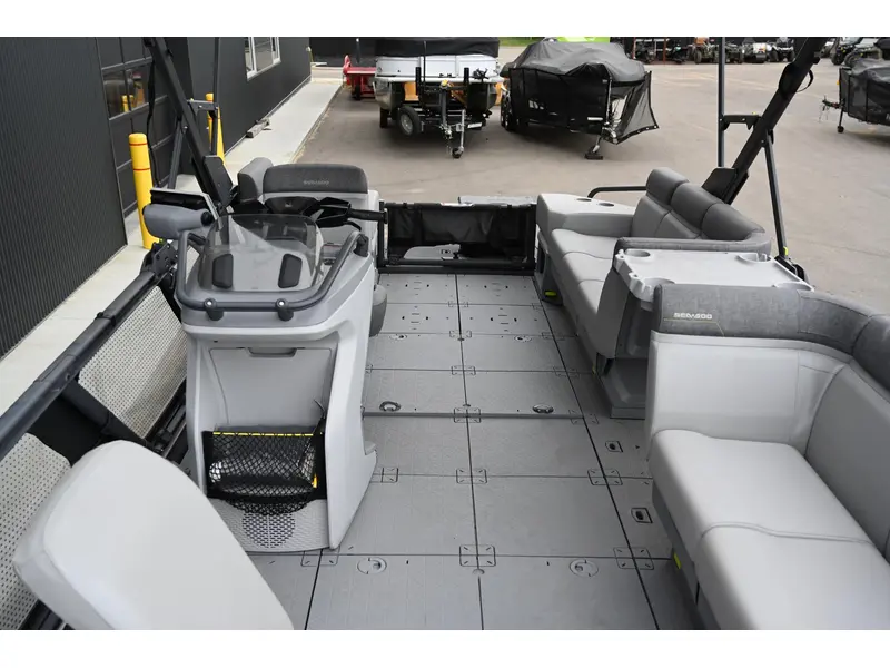 2023 Sea-Doo Switch Sport 21' 230 51PM