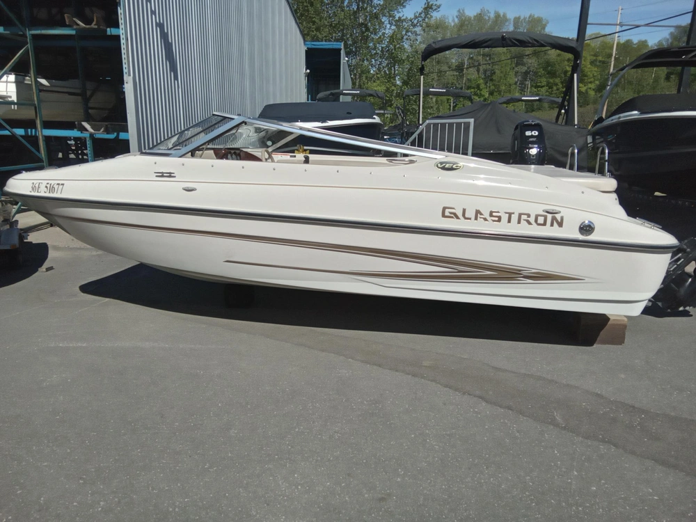 2005 Glastron Mx 185 alt