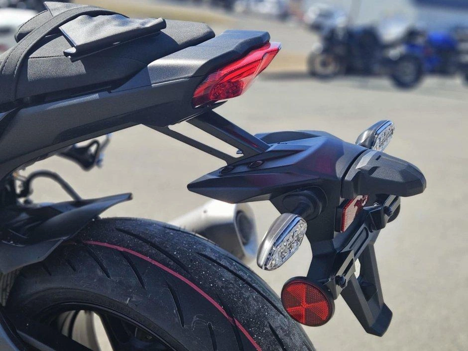 2025 Yamaha Mt-10 alt