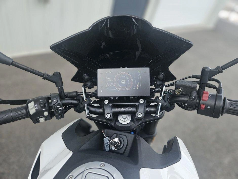 Cfmoto Nk 300 2024 alt