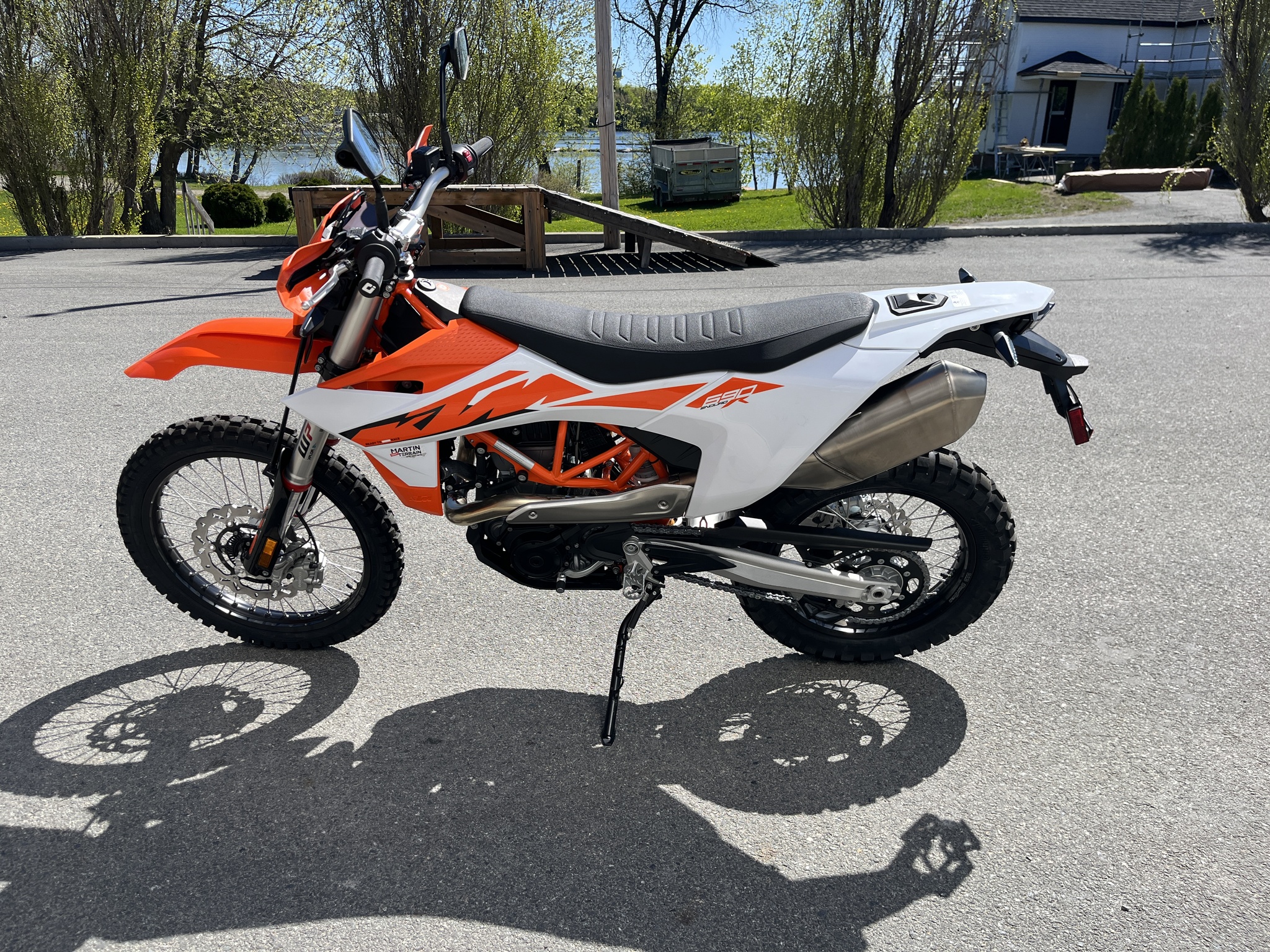 2026 KTM 690 ENDURO R thumbnail 4