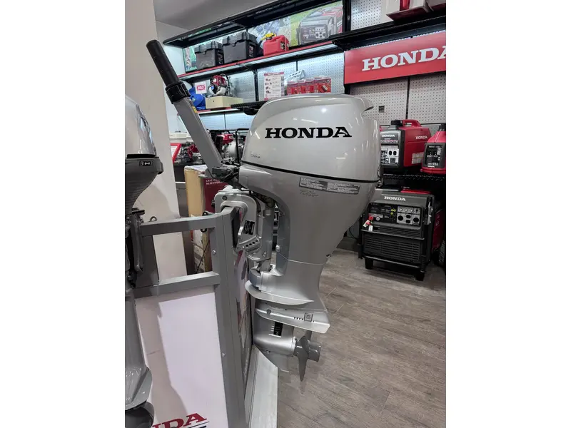 2026 Honda 8hp Portable, Manual Start, 15"