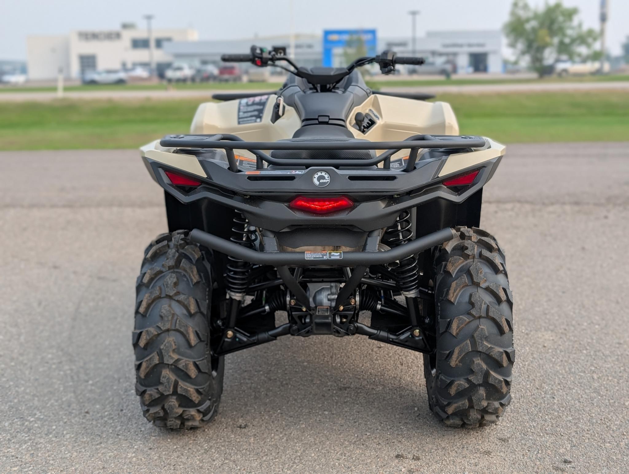 2026 Can-Am Outlander Pro XU HD7 - Desert Tan thumbnail 5