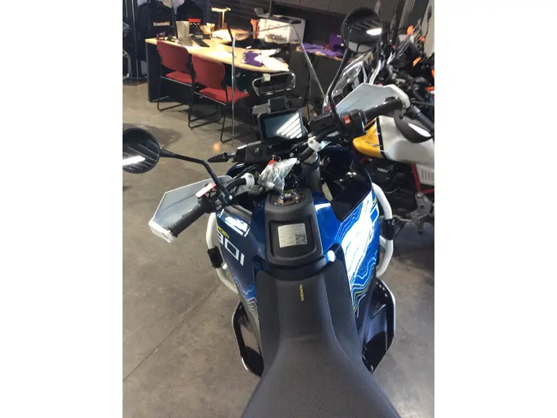 2023 HUSQVARNA NORDEN Expedition 901 Abs
