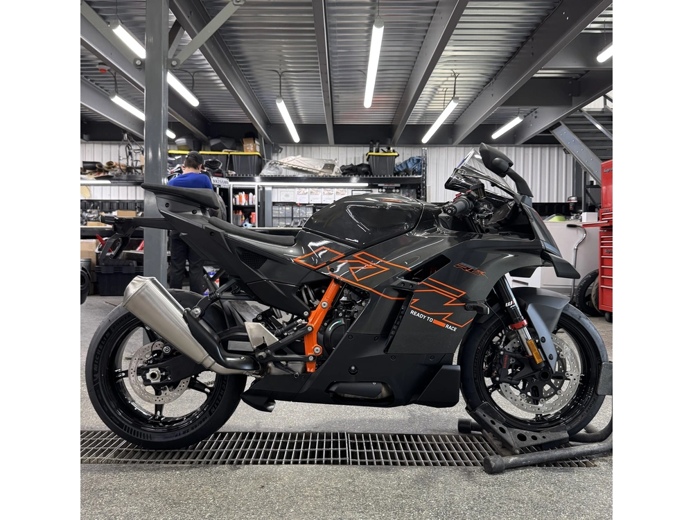 2026 Ktm 990 Rc R alt