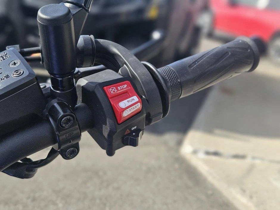 2025 Yamaha Xsr 700 alt