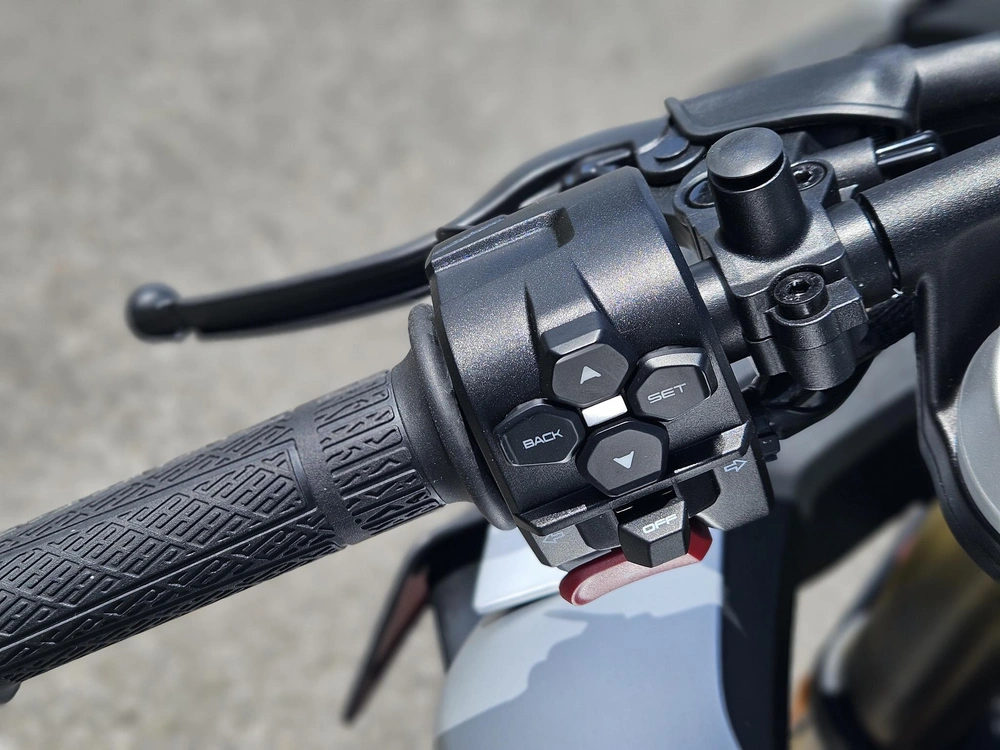 Cfmoto 450ss 2026 alt