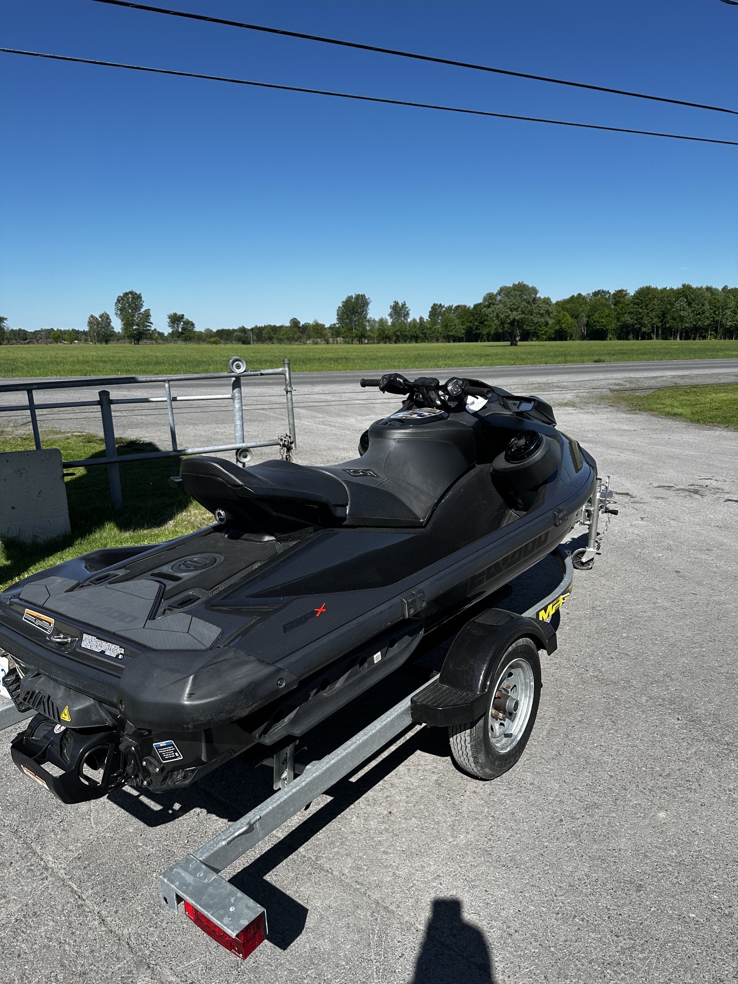 2022 Bombardier RXP X 300 thumbnail 3