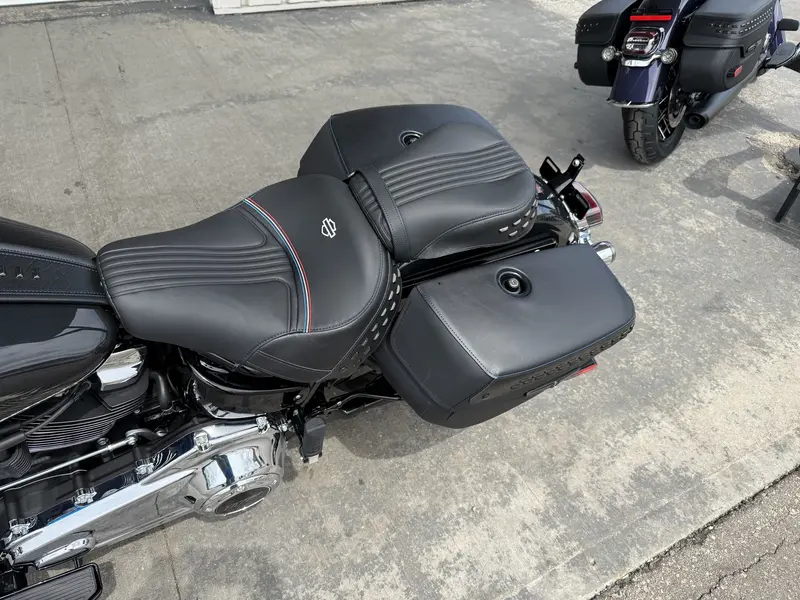 2026 Harley-Davidson HERITAGE CLASSIC thumbnail 14