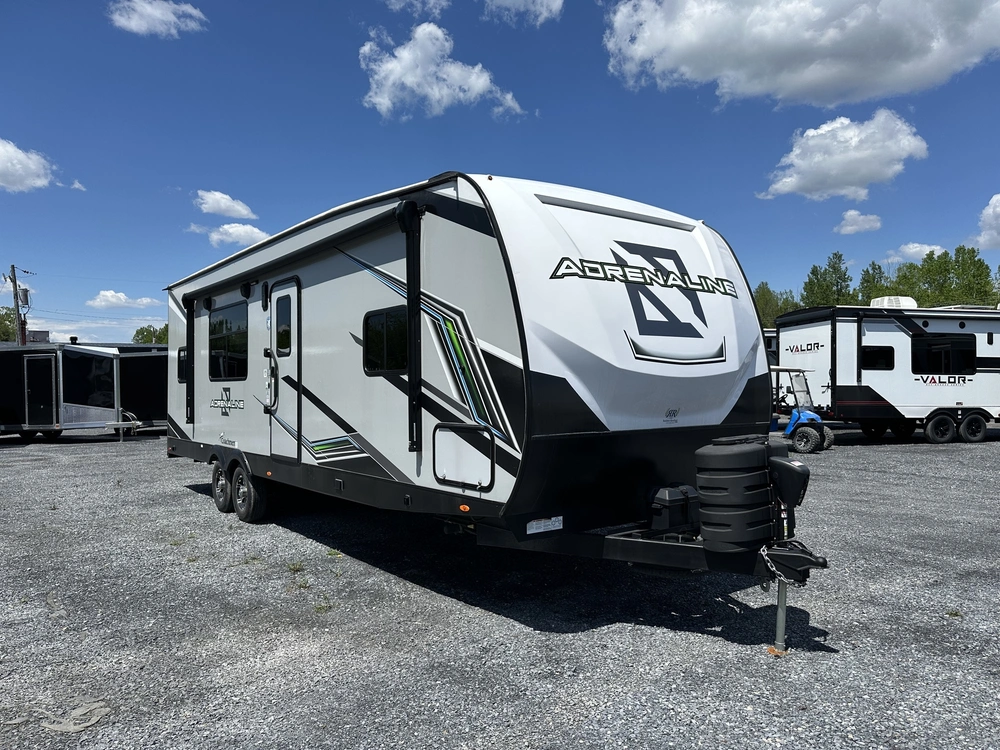 2024 Coachmen Adrenaline 27kb alt