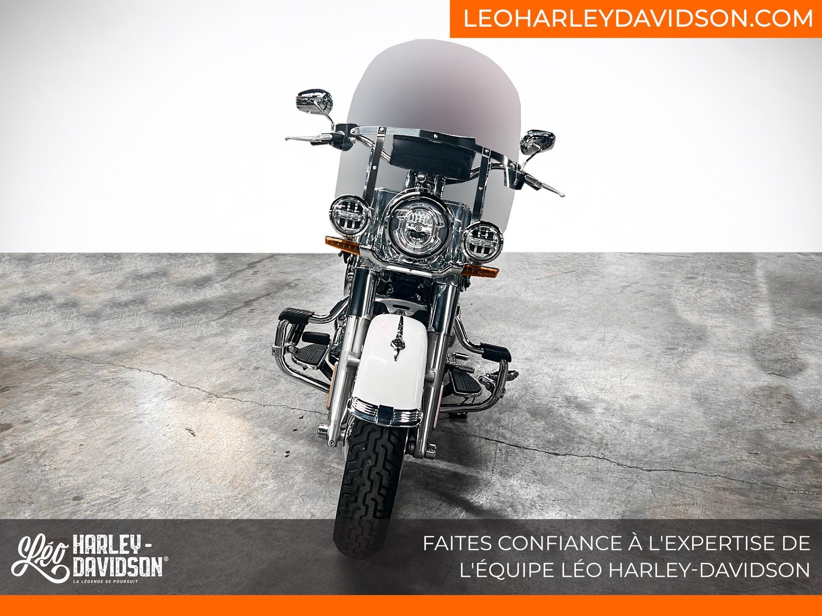 2018 Harley-Davidson FLDE Softail Deluxe thumbnail 7