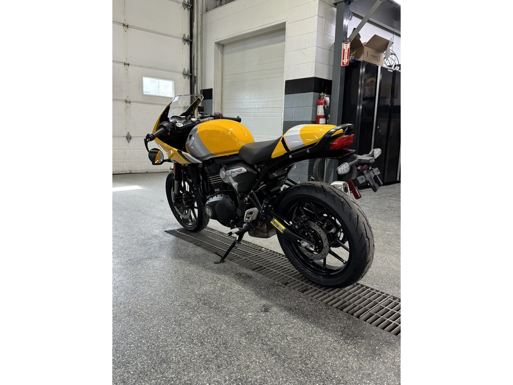 2026 Triumph Thruxton 400 Jaune alt