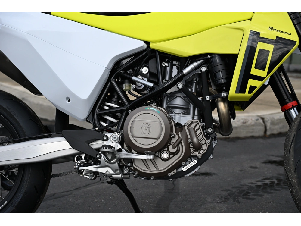 2026 Husqvarna 701 Supermoto alt