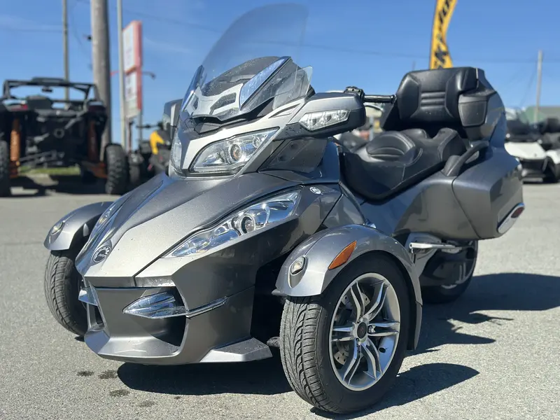 2011 Can-Am SPYDER RTS