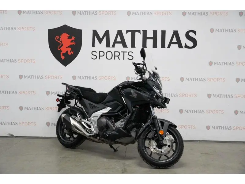 Honda NC750X DCT 2023