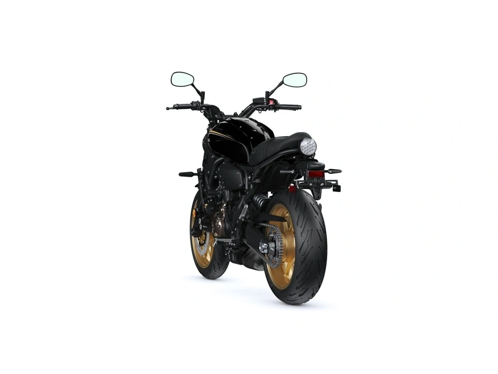 2026 Yamaha Xsr700 alt