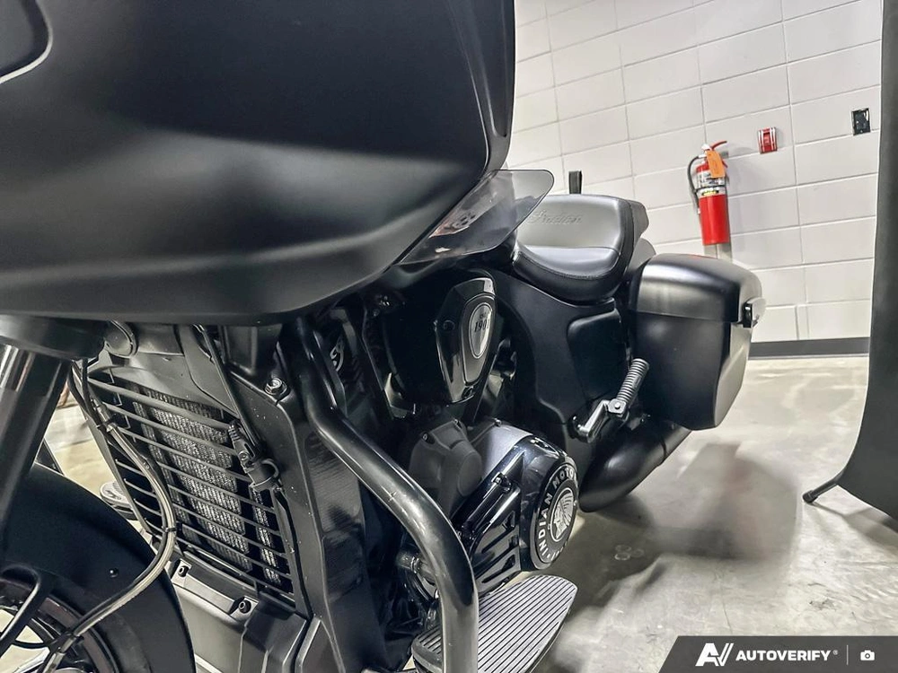 2023 Indian Motorcycle Dark Horse 108 alt