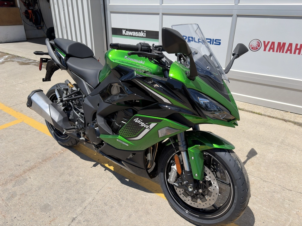 Kawasaki Ninja 1100sx Se 2026 alt