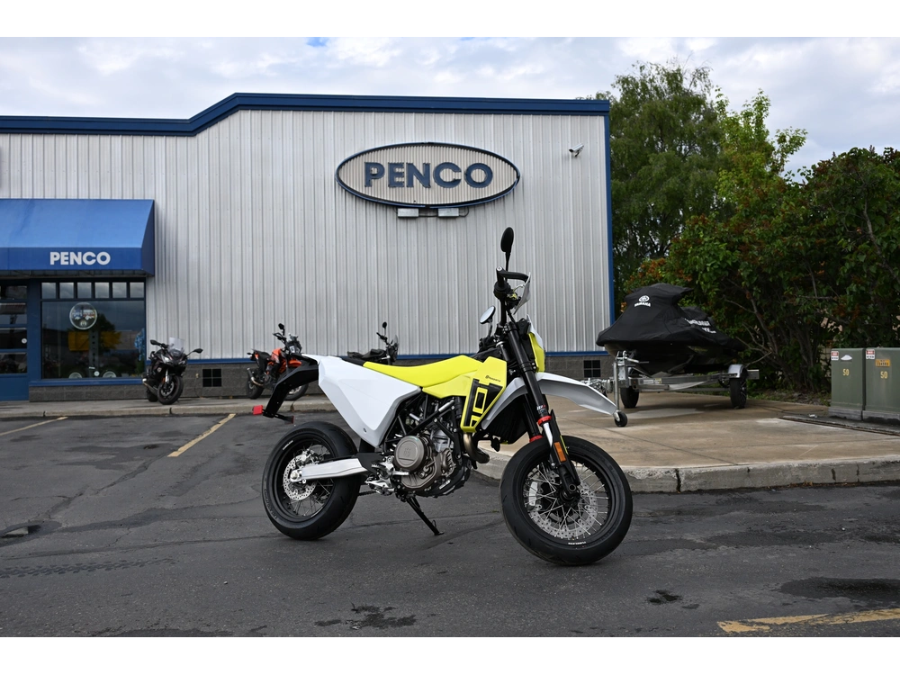 2026 Husqvarna 701 Supermoto alt