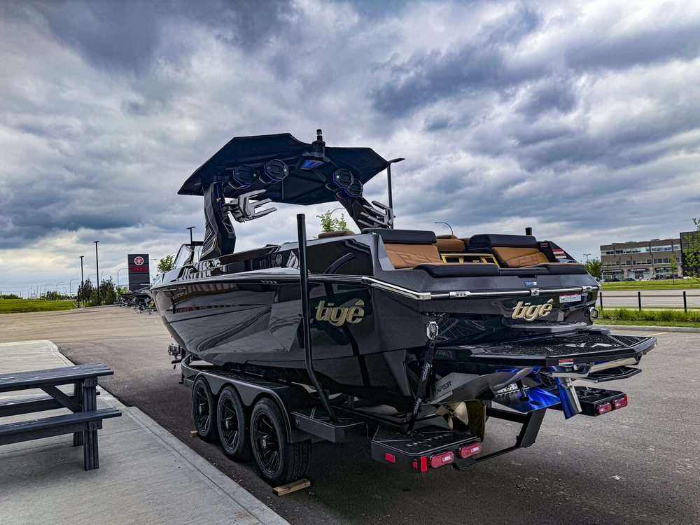 2026 Tige Boats Ultre 25zx alt