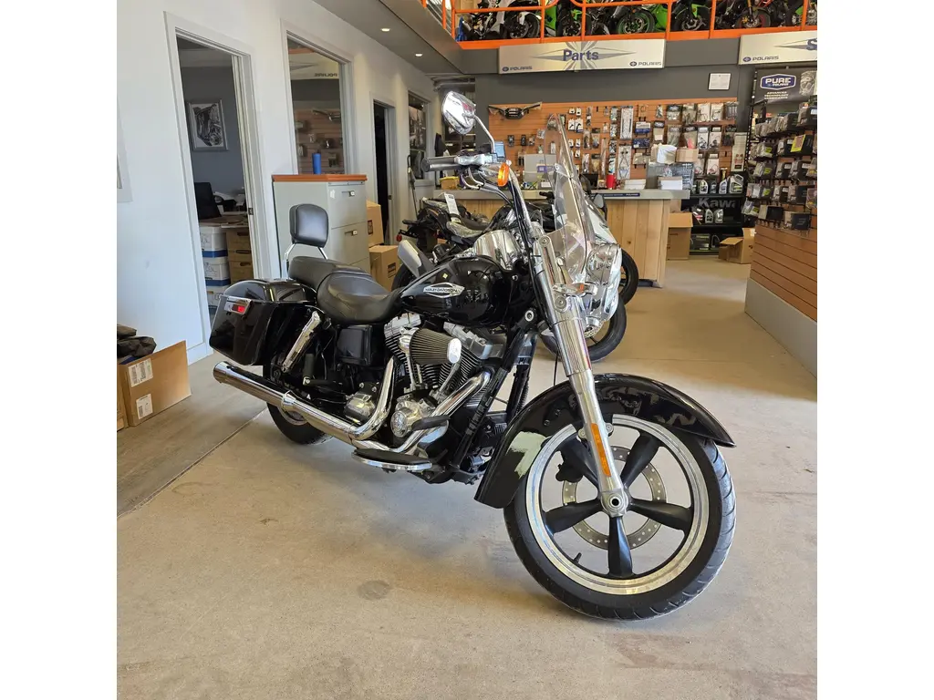 2013 Harley-Davidson FLD Dyna Switchback