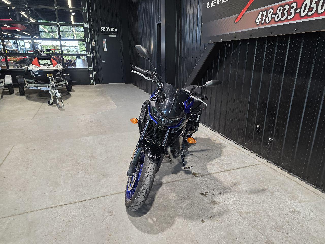 2019 Yamaha MT09 thumbnail 5