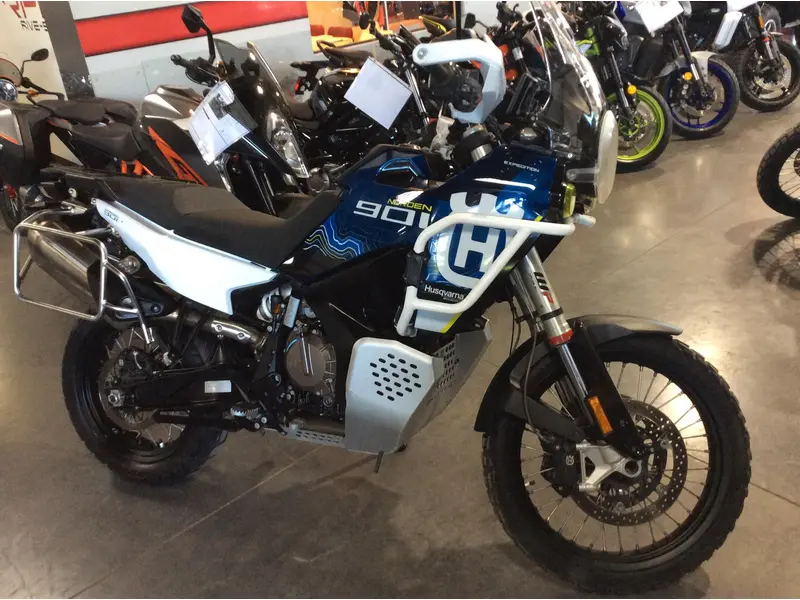 2023 HUSQVARNA NORDEN Expedition 901 Abs