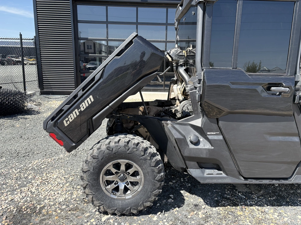 2024 Can-am Ssv Def Max Texcab 65 Hd10 Bk 24 Limited Hd10 alt