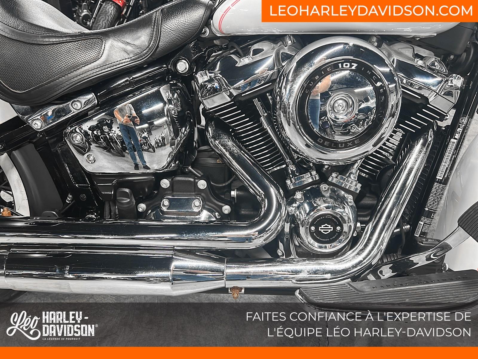 2018 Harley-Davidson FLDE Softail Deluxe thumbnail 10