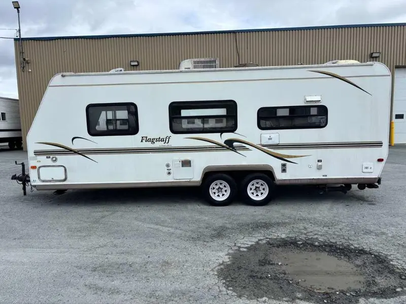 2002 Flagstaff Shamrock 25D