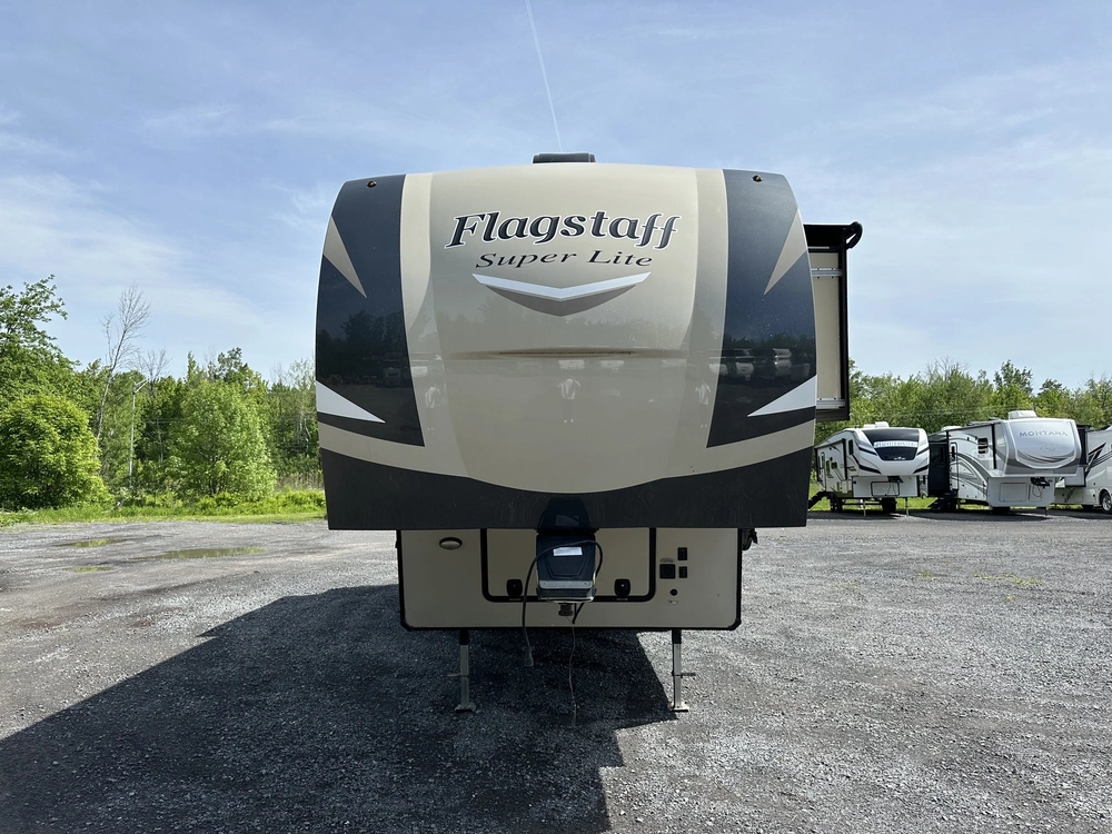 2020 Forest River Flagstaff 526rlws alt