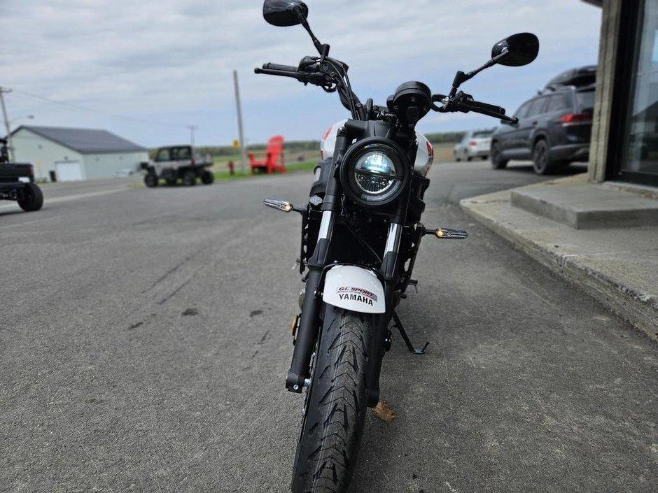 2024 Yamaha Xsr 700 alt