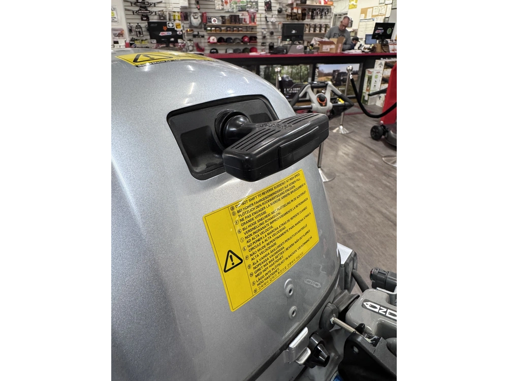 2026 Honda 8hp Portable, Manual Start, 15" alt