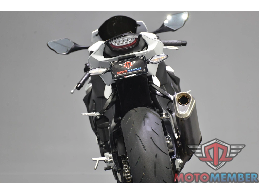 2025 Honda Cbr1000rr alt