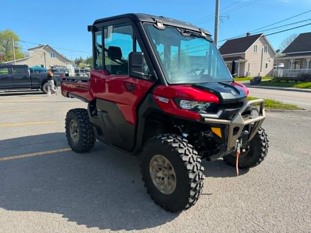 Can-Am DEFENDER LTD CAB USED 2024