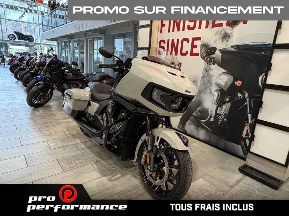 2026 Indian Motorcycle Challenger Dark Horse + 112 Package alt