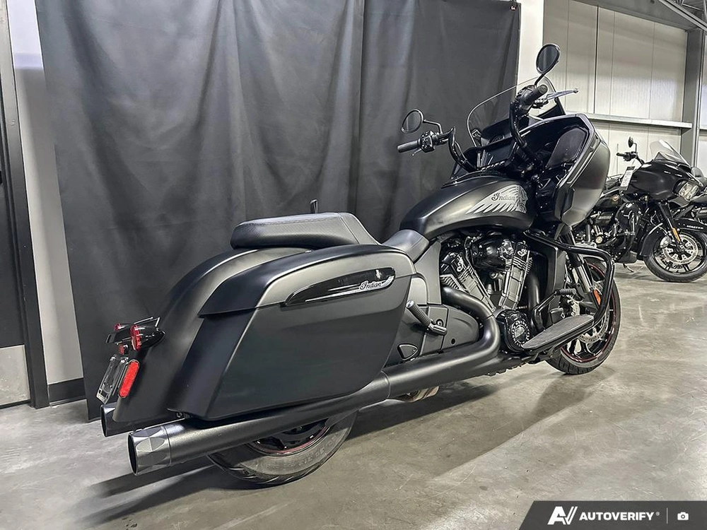 2023 Indian Motorcycle Dark Horse 108 alt