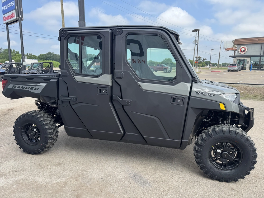 2027 Polaris Ranger Crew Xp 1000 Cab alt