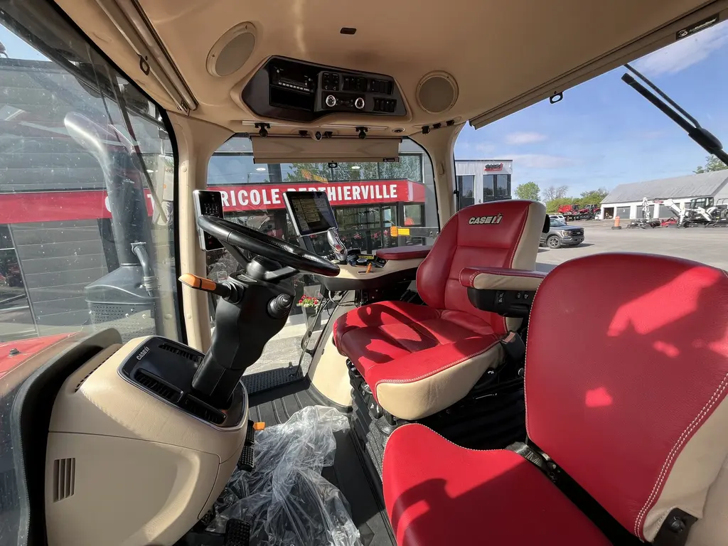 Case IH Magnum 310 CVX AFS Connect 2023