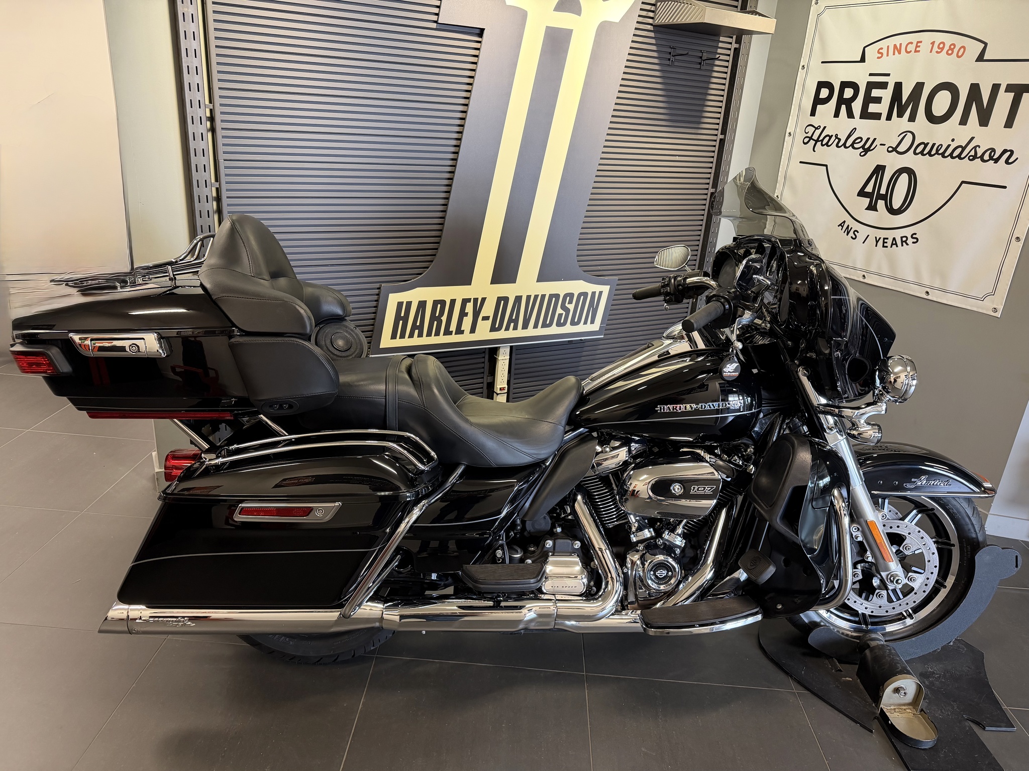 2017 Harley-Davidson ELECTRA GLIDE ULTRA LIMITED FLHTK