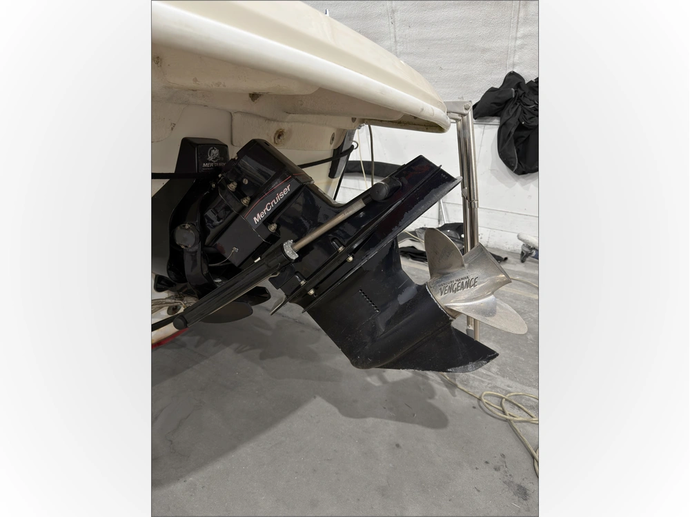 2006 Sea Ray 195 Sport alt