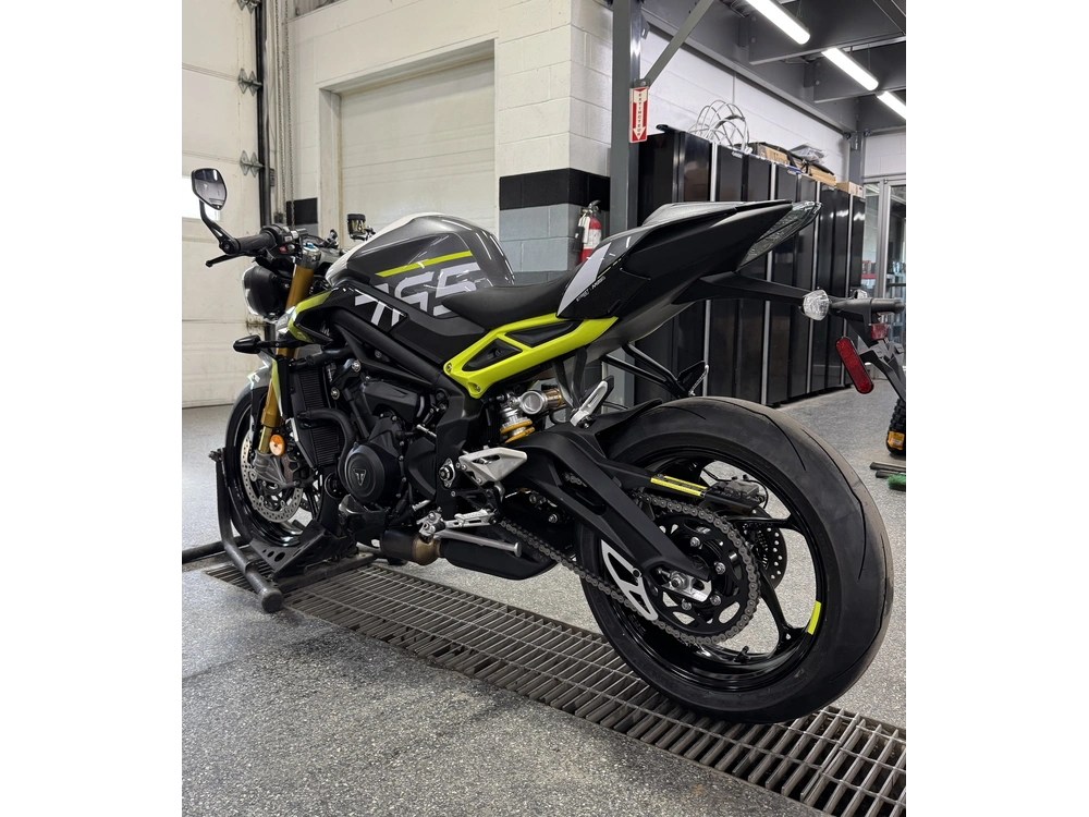 2026 Triumph Street Triple 765 Mo alt