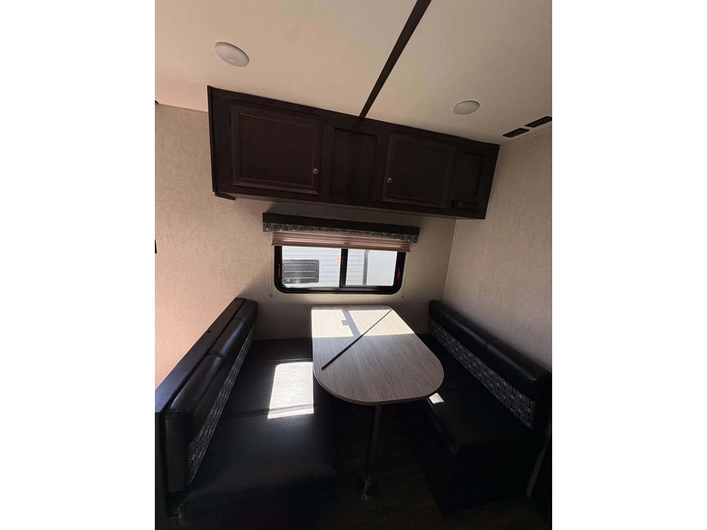 Autumn Ridge 23fb 2018 alt