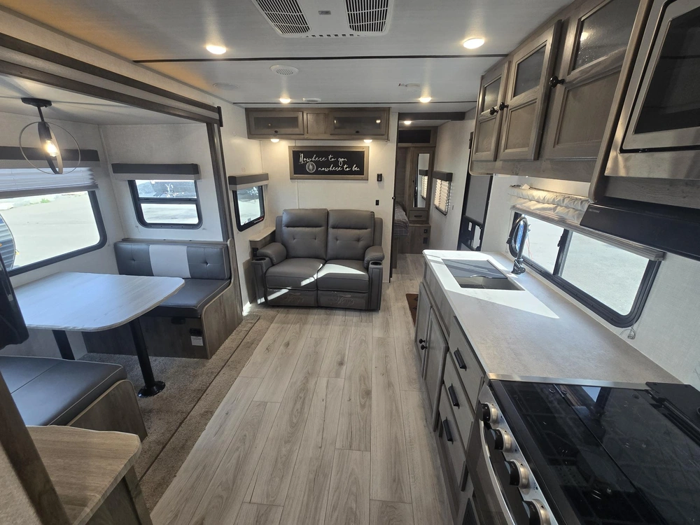 2022 Forest River Surveyor 252rble alt