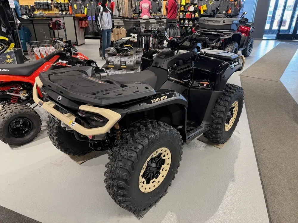 Can-am Outlander Backcountry 1000r 2026 alt
