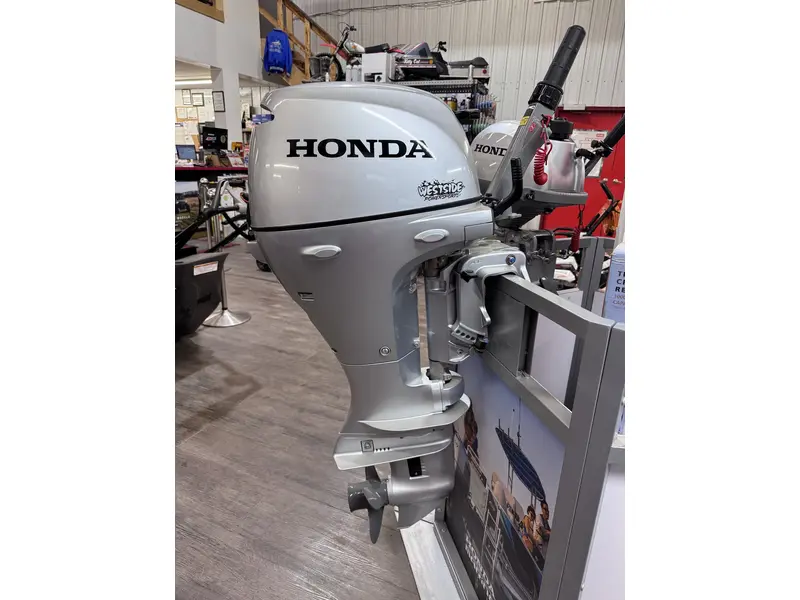2026 Honda 8hp Portable, Manual Start, 15"